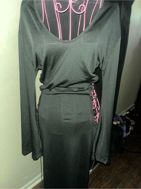 Women's Black Long Sleeve Maxi Dress - Classic Scoop Neck